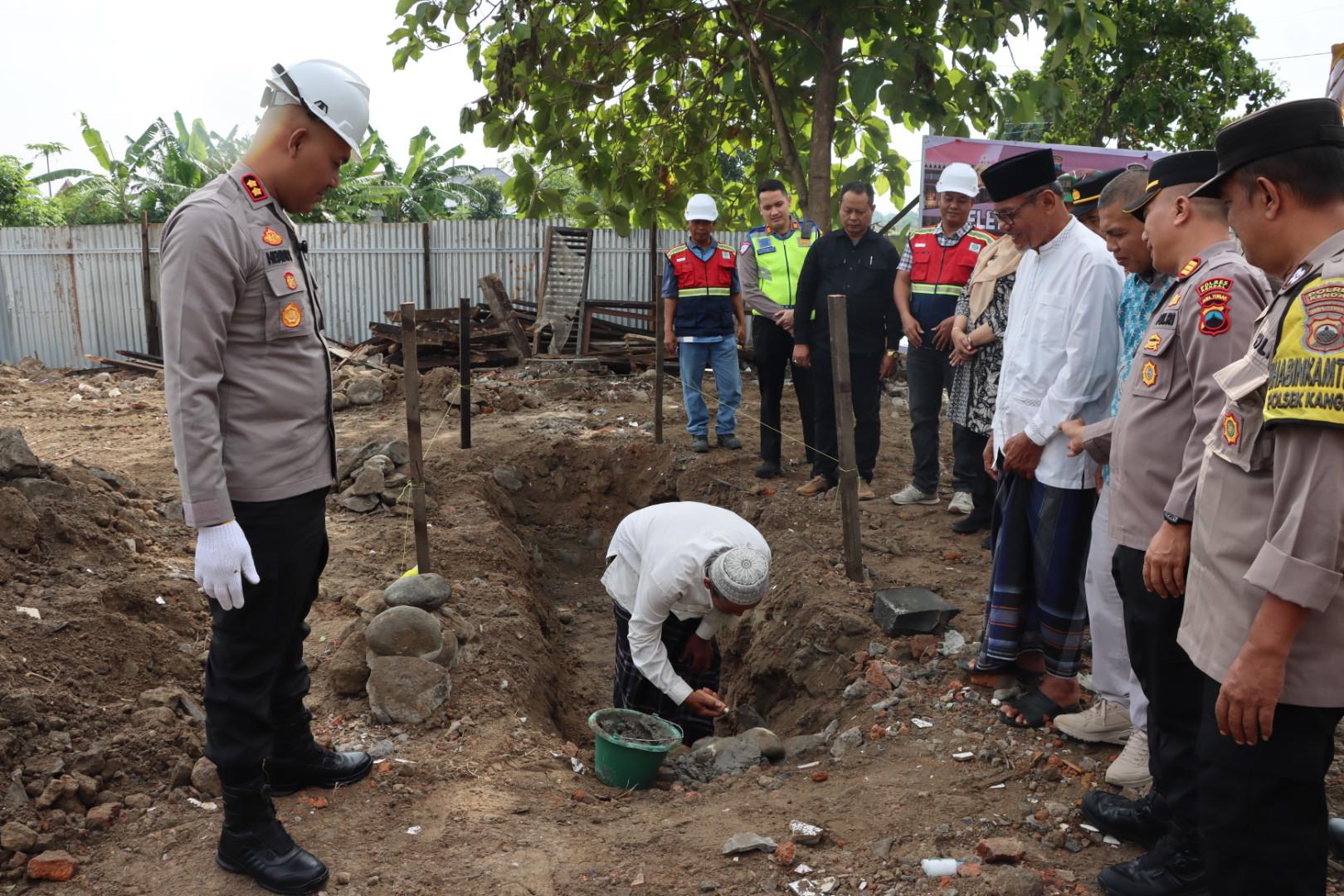 Peletakan Batu Pertama Mapolsek Kangkung, Polres Kendal
